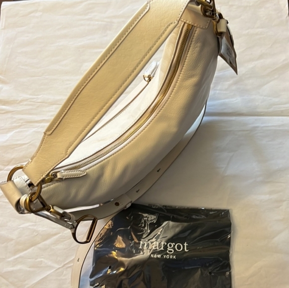 Margot Savannah Leather Hobo Crossbody Bag - Picture 6 of 8